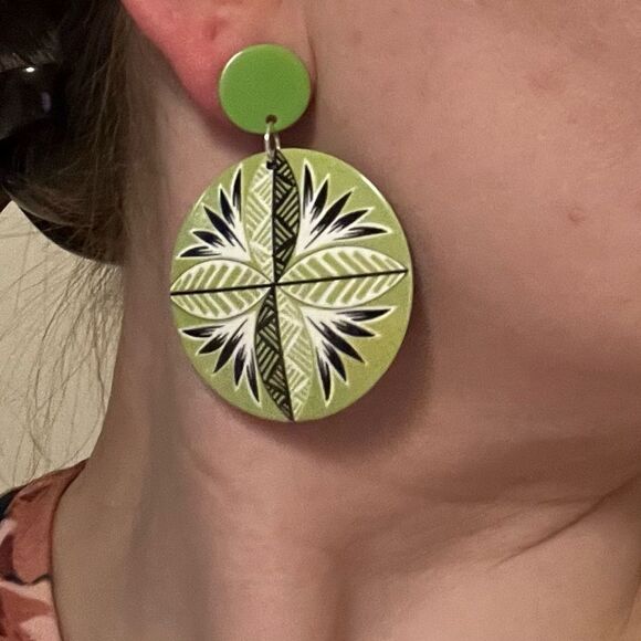 Bohemian Style Handmade Acrylic Tropical Flower Round Earrings - Picture 2 of 10